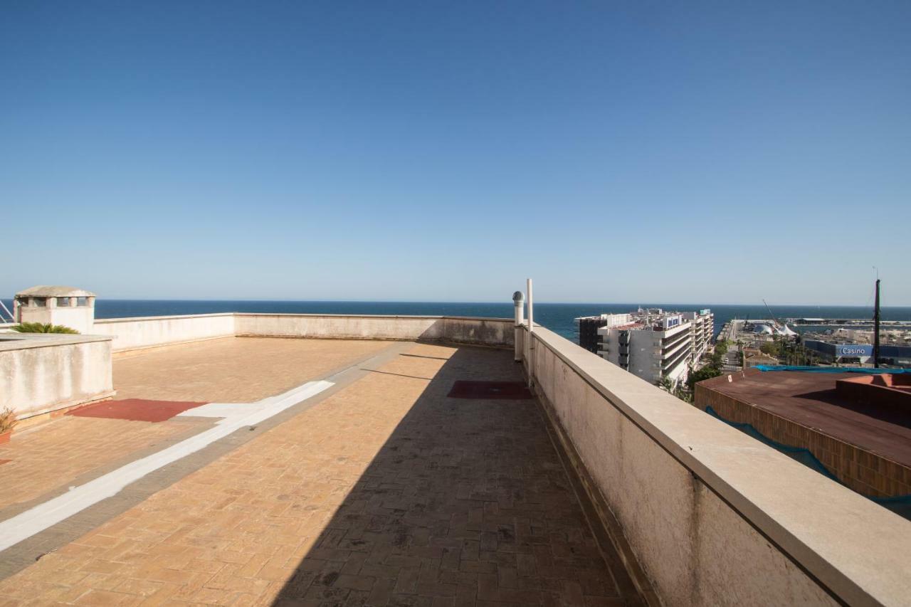 Beach, City Center And Entertainment Alicante Exterior foto