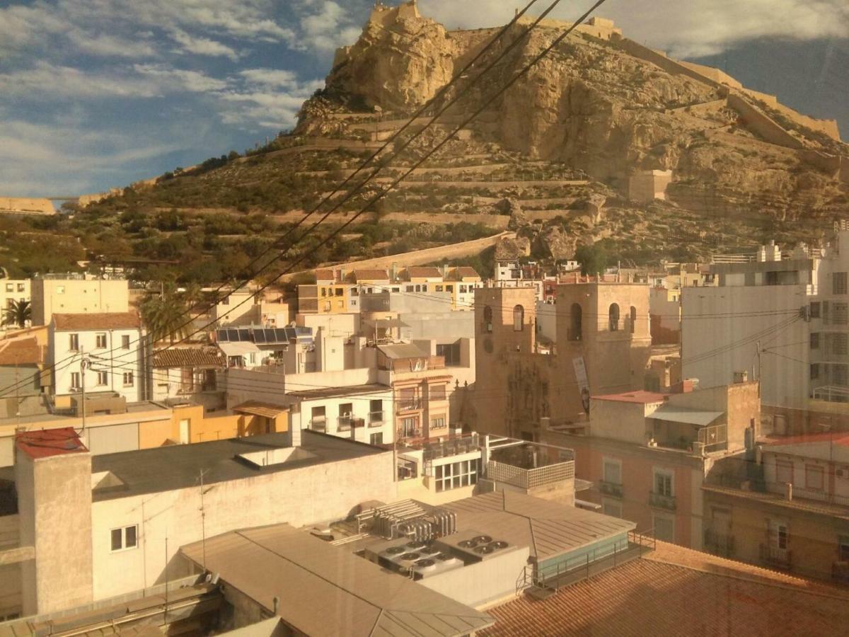 Beach, City Center And Entertainment Alicante Exterior foto