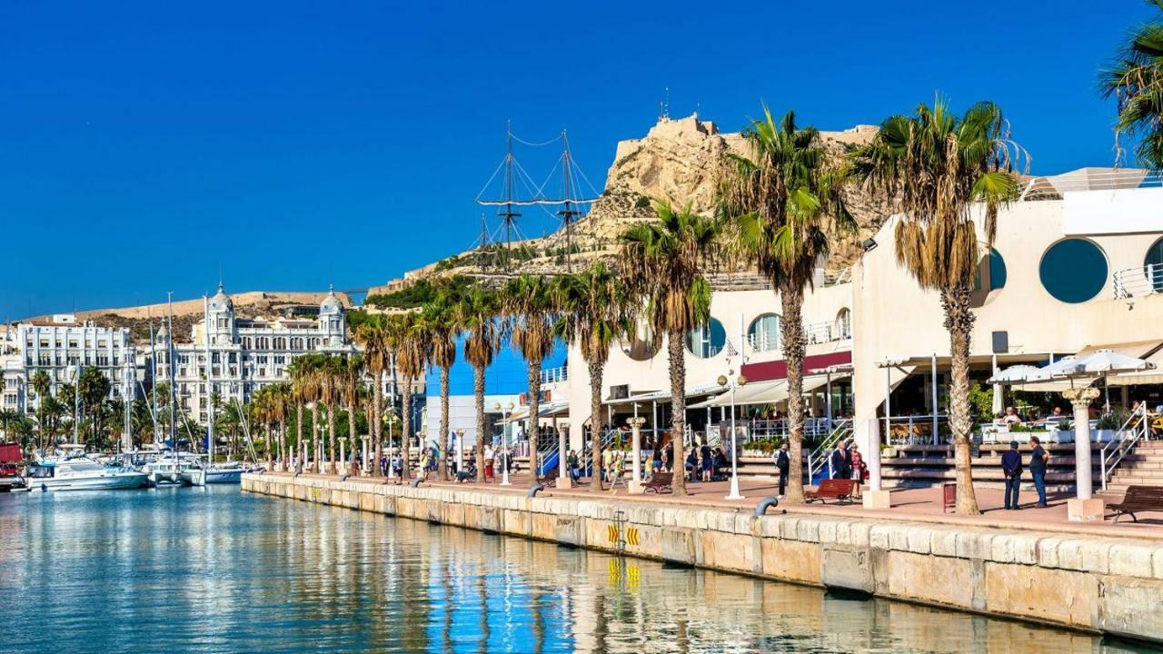 Beach, City Center And Entertainment Alicante Exterior foto